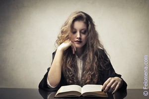 К чему снится История во сне по соннику Сонник История